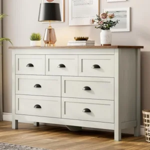 Chest of Drawer with Vintage Handle